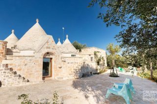 Vendita Villa Con Trulli e piscina – Contrada Lamatroccola, Ostuni (Brindisi)